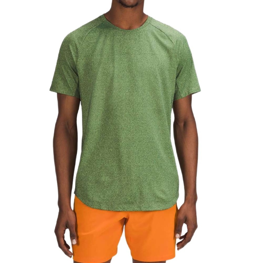 Lululemon Drysense Training Short Short Sleeve Tee in Faded Green Size S